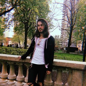 Meet your Posher, Derrick